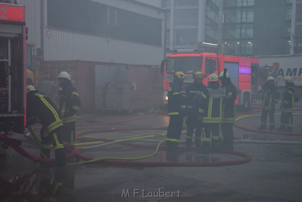 Feuer 3 Koeln Poll Poller Kirchweg P0403.JPG - Miklos Laubert